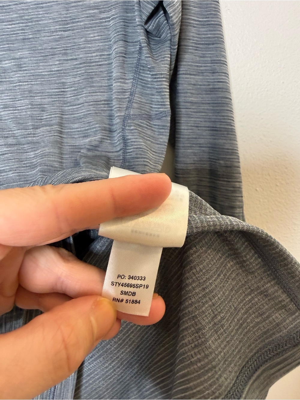 Patagonia Capilene Cool Lightweight Sun Guard Shirt in Heather grey size xs - Picture 3 of 7